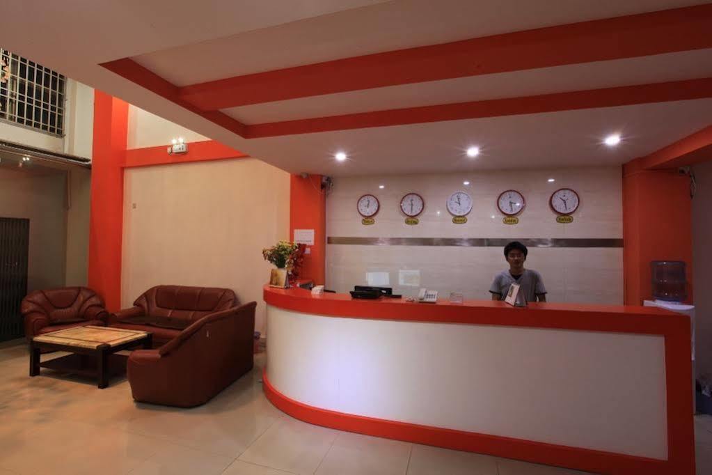 Yangon Regency Hotel Exterior foto